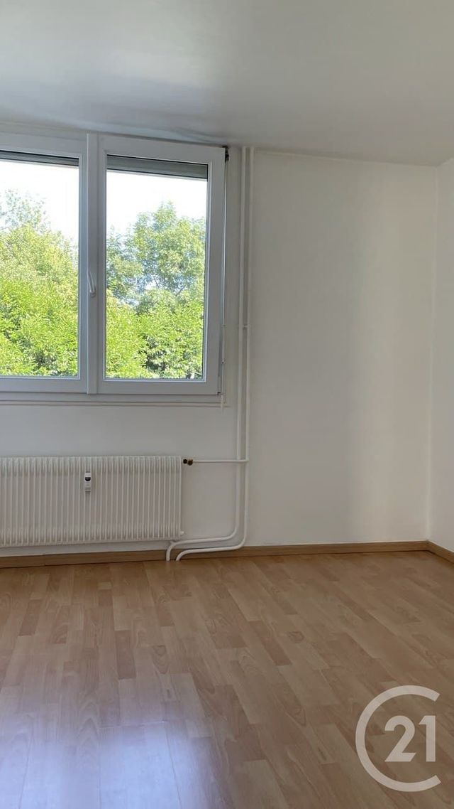 Afficher la photo en grand Appartement T4 à vendre - 4 pièces - 80.2 m2 - CRUSEILLES - 74 - RHONE-ALPES - Century 21 Croisée Des Chemins
