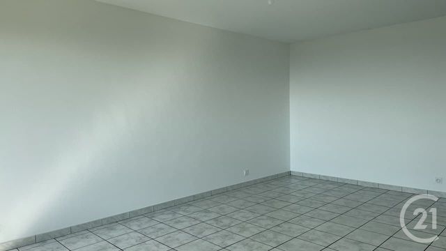 Afficher la photo en grand Appartement T4 à vendre - 4 pièces - 80.2 m2 - CRUSEILLES - 74 - RHONE-ALPES - Century 21 Croisée Des Chemins