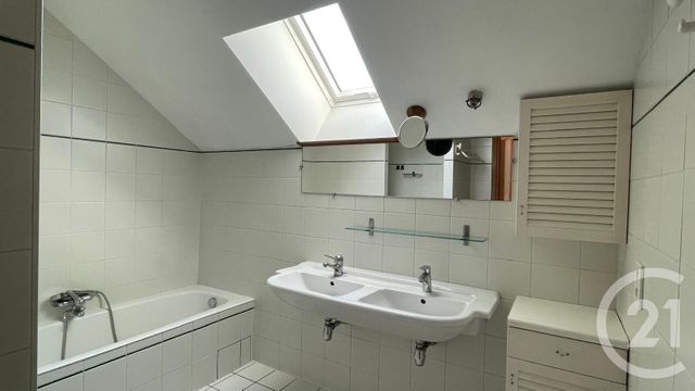 maison à louer - 4 pièces - 103.96 m2 - CRUSEILLES - 74 - RHONE-ALPES - Century 21 Croisée Des Chemins