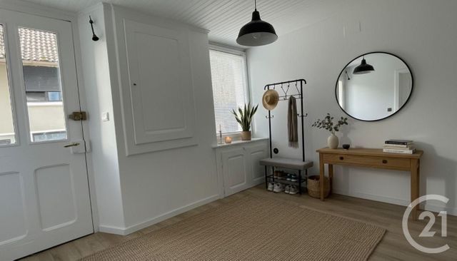 Maison à louer CRUSEILLES