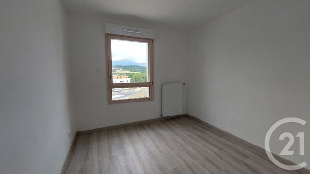 Appartement T3 à louer - 3 pièces - 67.92 m2 - ALLONZIER LA CAILLE - 74 - RHONE-ALPES - Century 21 Croisée Des Chemins