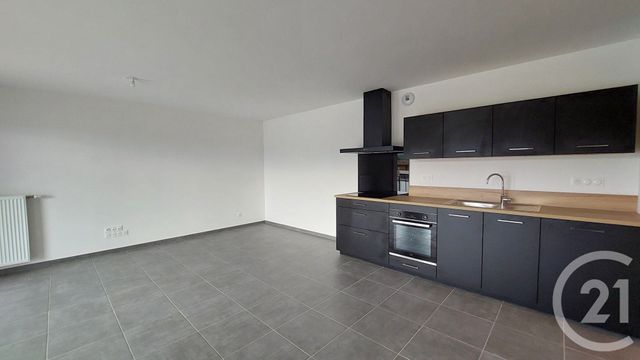 Appartement T3 à louer - 3 pièces - 67.92 m2 - ALLONZIER LA CAILLE - 74 - RHONE-ALPES - Century 21 Croisée Des Chemins