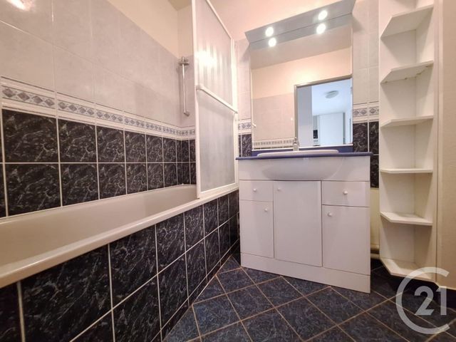 Appartement T2 à louer - 2 pièces - 52.64 m2 - VALLEIRY - 74 - RHONE-ALPES - Century 21 Croisée Des Chemins