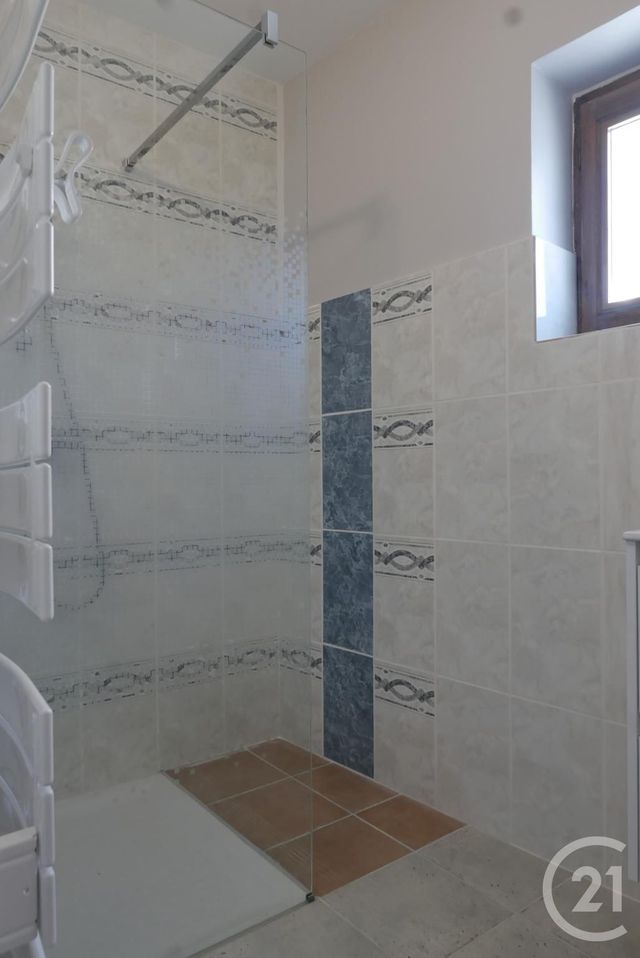 Appartement T3 à louer - 4 pièces - 98.2 m2 - CHALLONGES - 74 - RHONE-ALPES - Century 21 Croisée Des Chemins