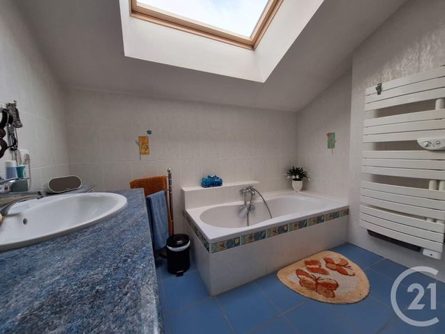 maison à louer - 7 pièces - 190.76 m2 - CHARVONNEX - 74 - RHONE-ALPES - Century 21 Croisée Des Chemins