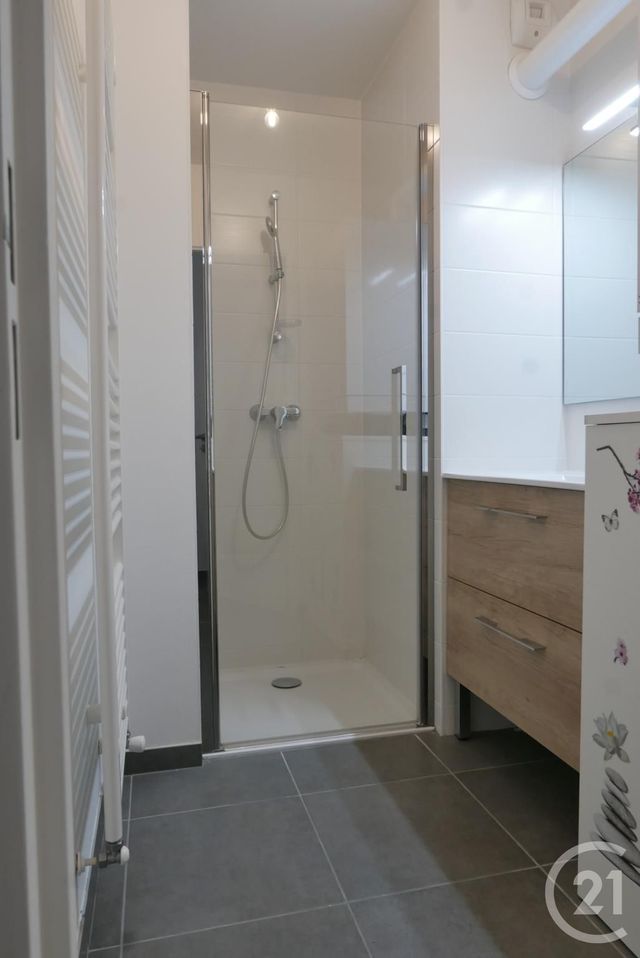 Appartement T4 à louer - 4 pièces - 94.34 m2 - CRUSEILLES - 74 - RHONE-ALPES - Century 21 Croisée Des Chemins