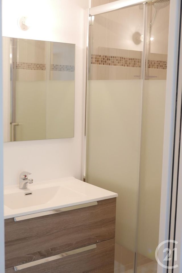 Appartement T3 à louer - 3 pièces - 65.85 m2 - LE SAPPEY - 74 - RHONE-ALPES - Century 21 Croisée Des Chemins