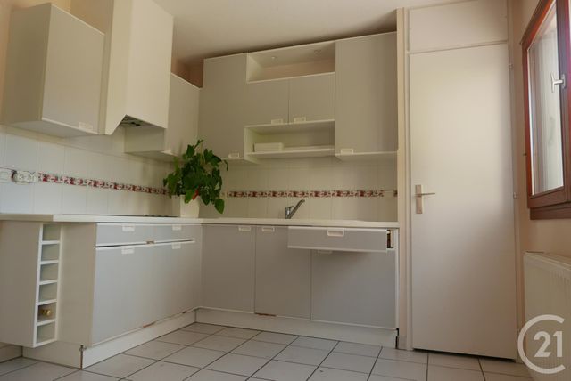 Appartement F2 à louer - 2 pièces - 50.99 m2 - CRUSEILLES - 74 - RHONE-ALPES - Century 21 Croisée Des Chemins