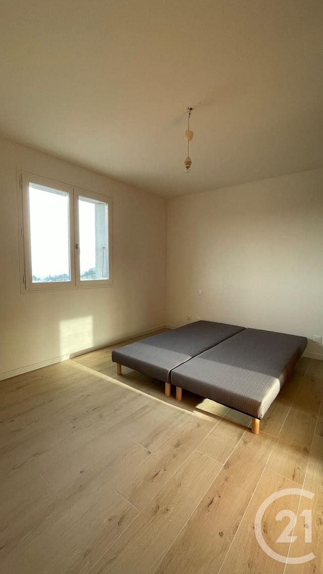 Appartement T2 à louer - 2 pièces - 46.63 m2 - CRUSEILLES - 74 - RHONE-ALPES - Century 21 Croisée Des Chemins