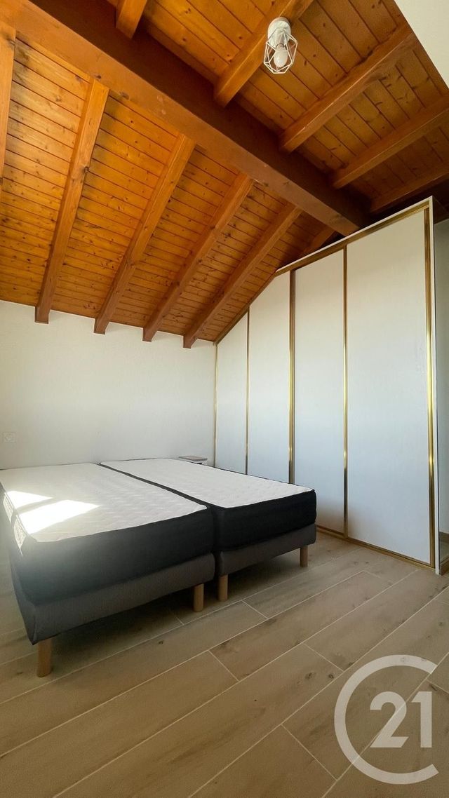 Appartement T2 à louer - 3 pièces - 110.0 m2 - CRUSEILLES - 74 - RHONE-ALPES - Century 21 Croisée Des Chemins