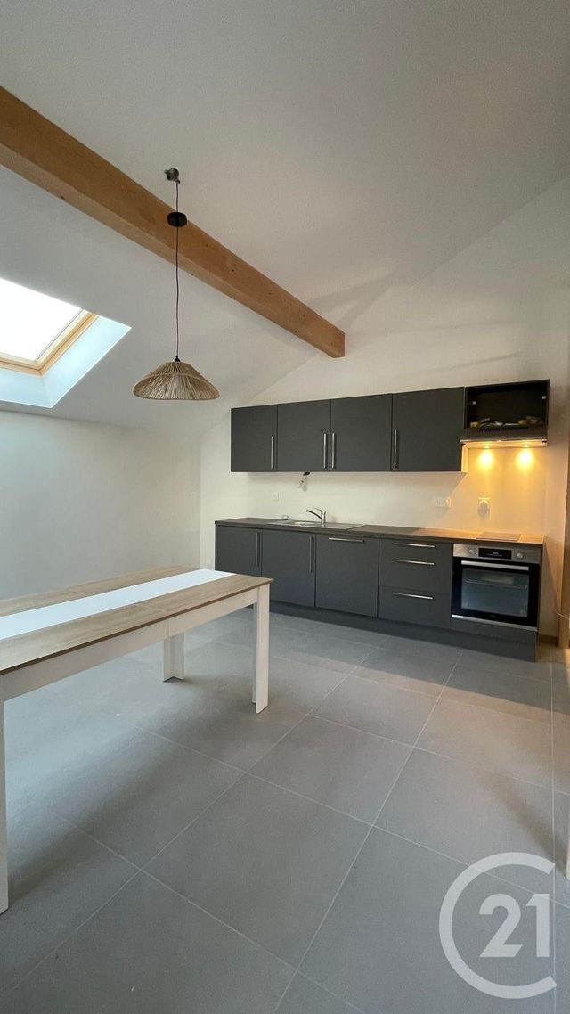 Appartement T4 à louer - 4 pièces - 74.36 m2 - CRUSEILLES - 74 - RHONE-ALPES - Century 21 Croisée Des Chemins