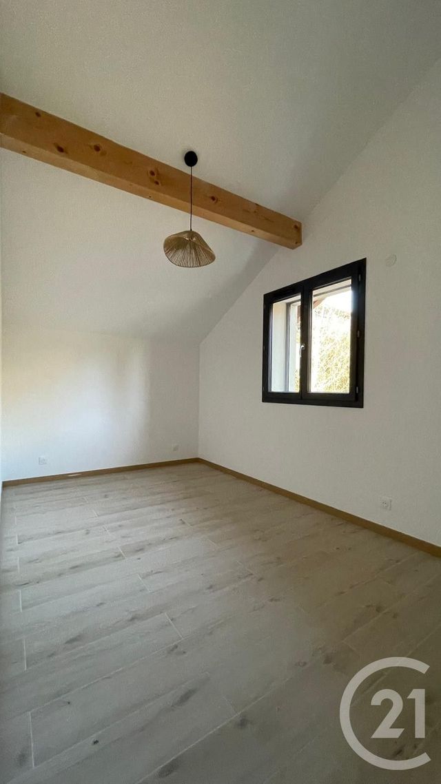 Appartement T4 à louer - 4 pièces - 74.36 m2 - CRUSEILLES - 74 - RHONE-ALPES - Century 21 Croisée Des Chemins