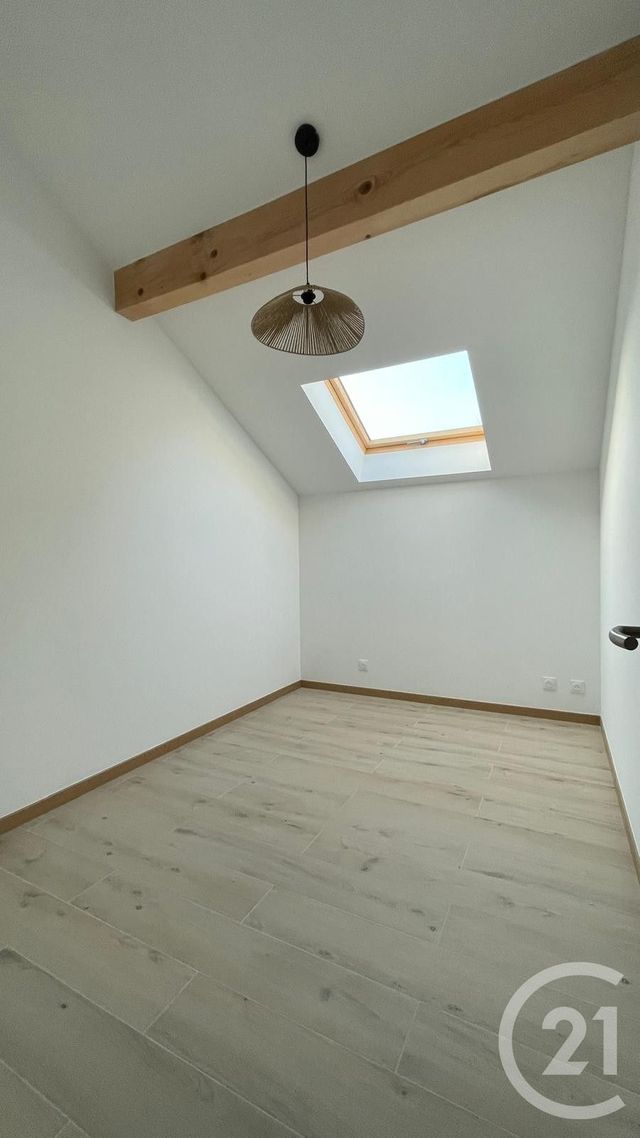 Appartement T4 à louer - 4 pièces - 74.36 m2 - CRUSEILLES - 74 - RHONE-ALPES - Century 21 Croisée Des Chemins