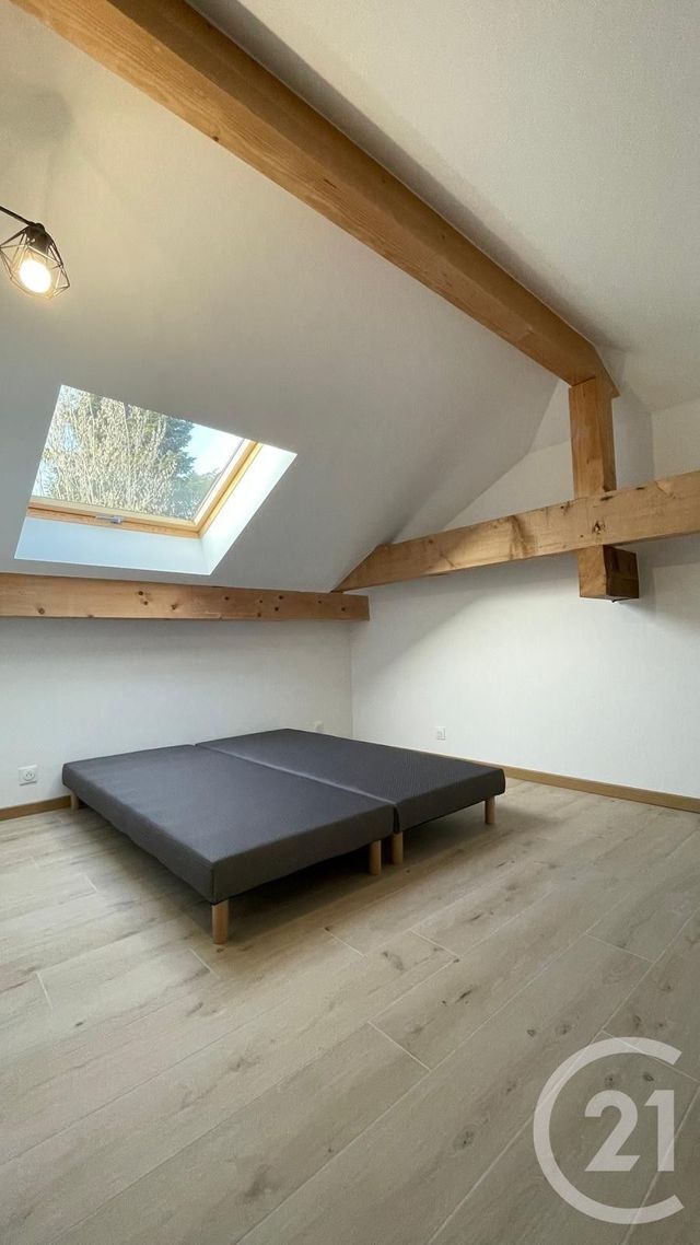 Appartement T4 à louer - 4 pièces - 74.36 m2 - CRUSEILLES - 74 - RHONE-ALPES - Century 21 Croisée Des Chemins