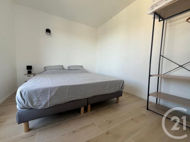 Appartement T3 à louer - 3 pièces - 43.61 m2 - CRUSEILLES - 74 - RHONE-ALPES - Century 21 Croisée Des Chemins