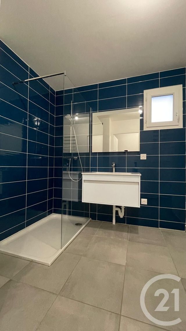 Appartement T2 à louer - 2 pièces - 43.85 m2 - VILLY LE PELLOUX - 74 - RHONE-ALPES - Century 21 Croisée Des Chemins