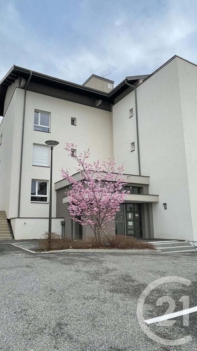 Appartement T2 à louer - 2 pièces - 43.85 m2 - VILLY LE PELLOUX - 74 - RHONE-ALPES - Century 21 Croisée Des Chemins