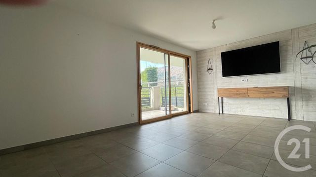 Appartement T3 à louer - 3 pièces - 71.08 m2 - VOVRAY EN BORNES - 74 - RHONE-ALPES - Century 21 Croisée Des Chemins