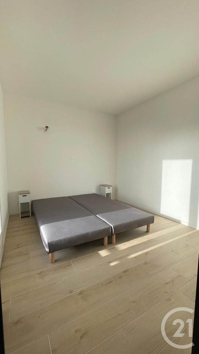 maison à louer - 7 pièces - 379.46 m2 - CRUSEILLES - 74 - RHONE-ALPES - Century 21 Croisée Des Chemins