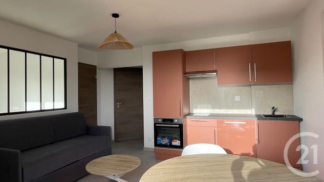 maison à louer - 7 pièces - 379.46 m2 - CRUSEILLES - 74 - RHONE-ALPES - Century 21 Croisée Des Chemins