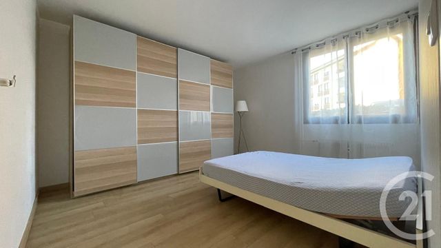 Appartement T3 à louer - 4 pièces - 71.1 m2 - CRUSEILLES - 74 - RHONE-ALPES - Century 21 Croisée Des Chemins