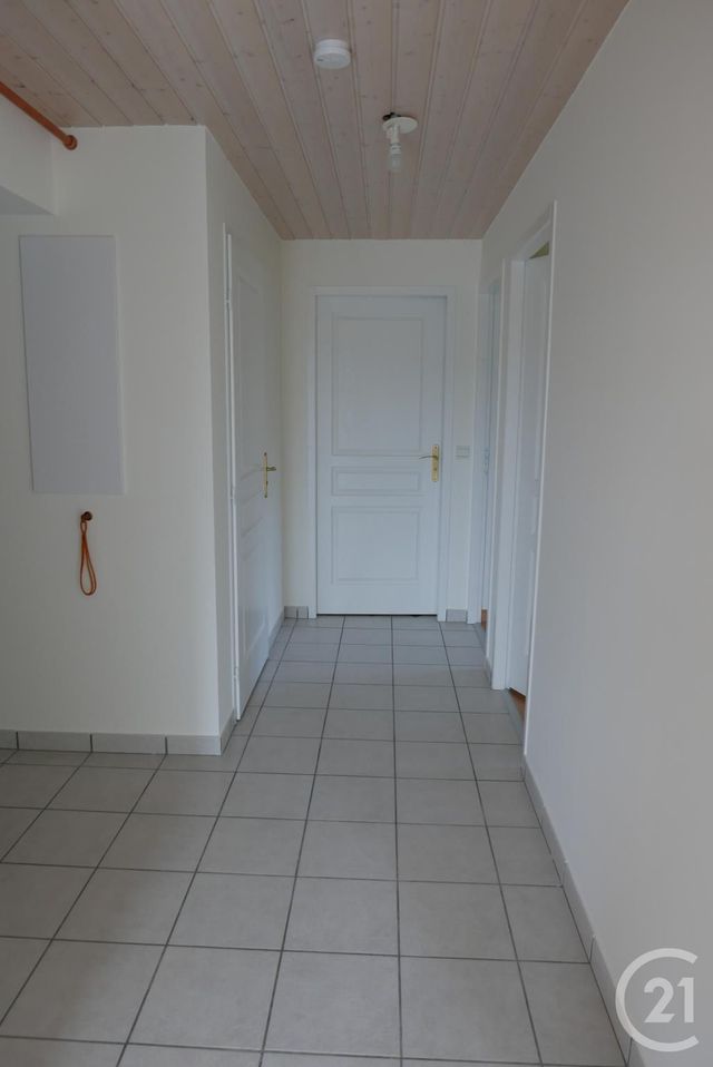 Appartement T3 à louer - 3 pièces - 68.26 m2 - CRUSEILLES - 74 - RHONE-ALPES - Century 21 Croisée Des Chemins