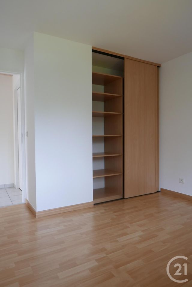 Appartement T3 à louer - 3 pièces - 68.26 m2 - CRUSEILLES - 74 - RHONE-ALPES - Century 21 Croisée Des Chemins