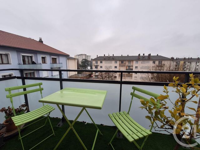 Appartement T3 à louer - 3 pièces - 52.9 m2 - ANNECY - 74 - RHONE-ALPES - Century 21 Croisée Des Chemins