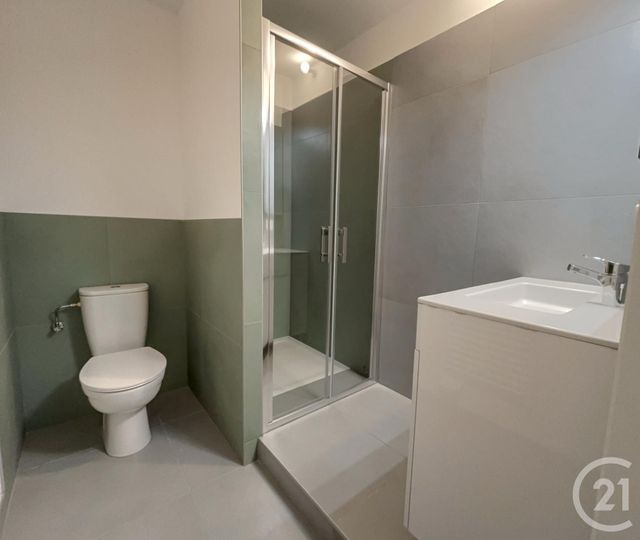 Appartement T4 à louer - 4 pièces - 102.09 m2 - CRUSEILLES - 74 - RHONE-ALPES - Century 21 Croisée Des Chemins