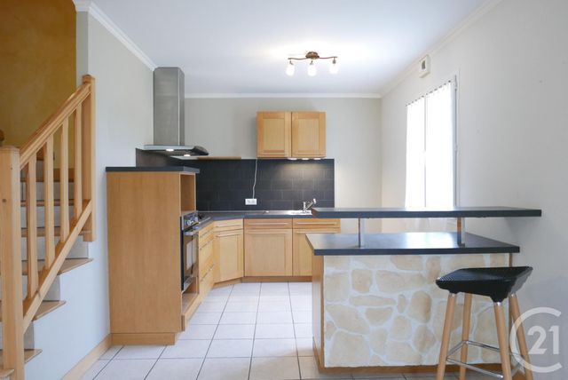 maison à louer - 5 pièces - 97.89 m2 - CRUSEILLES - 74 - RHONE-ALPES - Century 21 Croisée Des Chemins