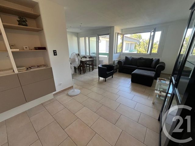 Appartement F3 à vendre - 3 pièces - 73.04 m2 - ST JULIEN EN GENEVOIS - 74 - RHONE-ALPES - Century 21 Croisée Des Chemins