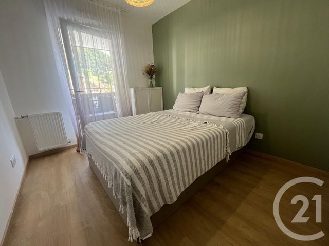 Appartement F3 à vendre - 3 pièces - 62.5 m2 - CRUSEILLES - 74 - RHONE-ALPES - Century 21 Croisée Des Chemins