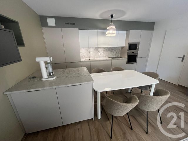 Appartement F3 à vendre - 3 pièces - 62.5 m2 - CRUSEILLES - 74 - RHONE-ALPES - Century 21 Croisée Des Chemins