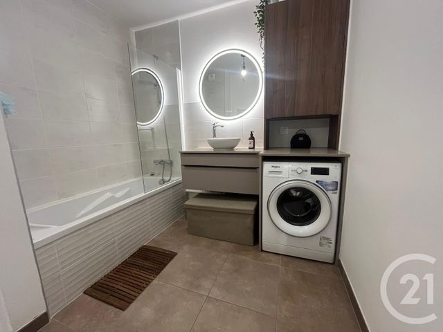 Appartement F3 à vendre - 3 pièces - 62.5 m2 - CRUSEILLES - 74 - RHONE-ALPES - Century 21 Croisée Des Chemins