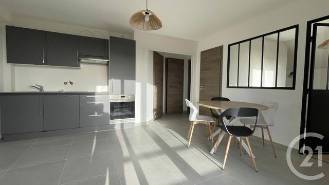 Appartement T3 à louer CRUSEILLES
