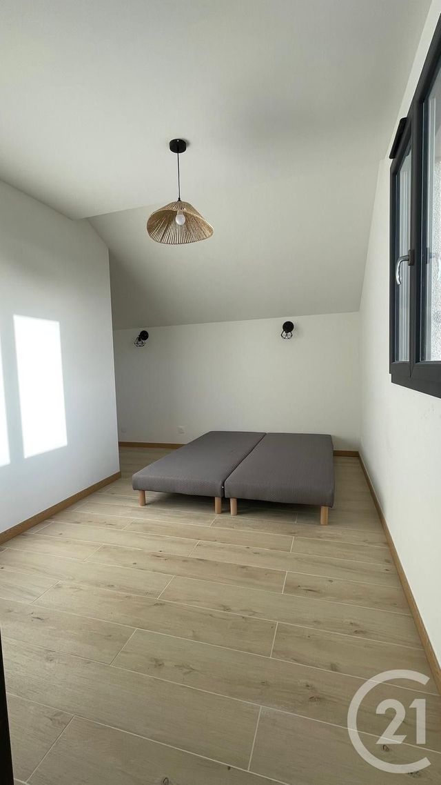 Appartement T3 à louer - 4 pièces - 47.52 m2 - CRUSEILLES - 74 - RHONE-ALPES - Century 21 Croisée Des Chemins