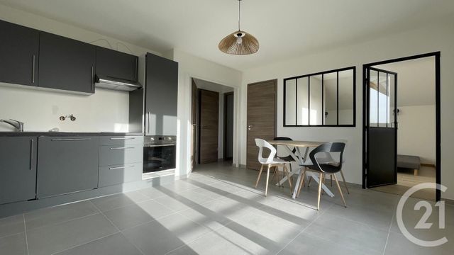 Appartement T3 à louer - 4 pièces - 47.52 m2 - CRUSEILLES - 74 - RHONE-ALPES - Century 21 Croisée Des Chemins