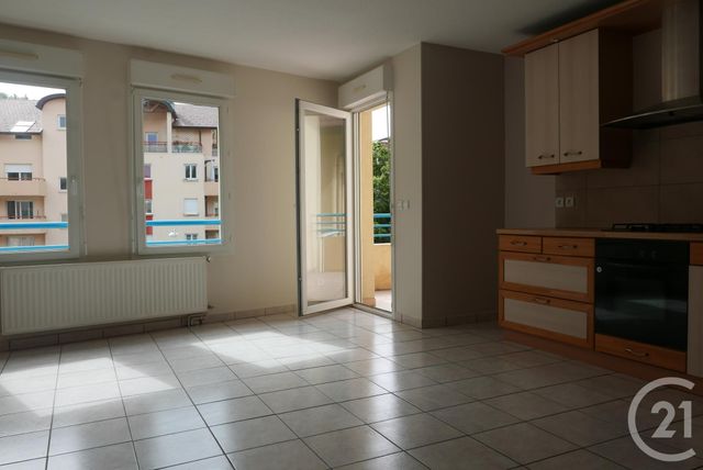 Appartement T4 à louer - 4 pièces - 74.45 m2 - CRUSEILLES - 74 - RHONE-ALPES - Century 21 Croisée Des Chemins