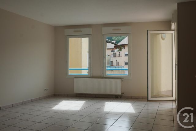 Appartement T4 à louer - 4 pièces - 74.45 m2 - CRUSEILLES - 74 - RHONE-ALPES - Century 21 Croisée Des Chemins