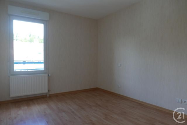 Appartement T4 à louer - 4 pièces - 74.45 m2 - CRUSEILLES - 74 - RHONE-ALPES - Century 21 Croisée Des Chemins