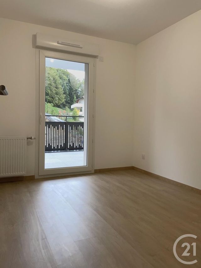 Appartement T3 à louer - 3 pièces - 63.02 m2 - CRUSEILLES - 74 - RHONE-ALPES - Century 21 Croisée Des Chemins