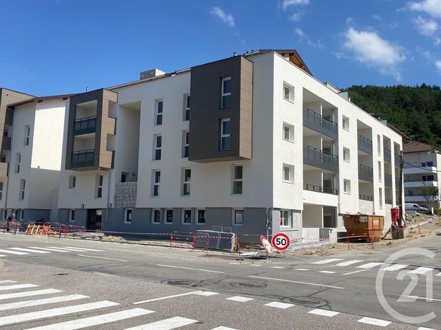 Appartement T3 à louer - 3 pièces - 63.02 m2 - CRUSEILLES - 74 - RHONE-ALPES - Century 21 Croisée Des Chemins