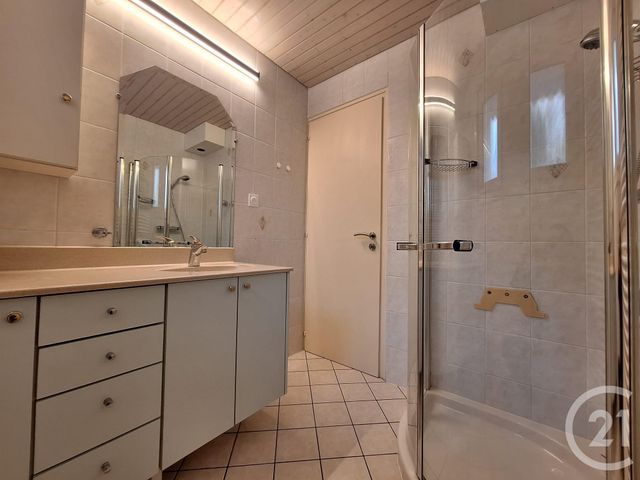 Appartement T4 à louer - 4 pièces - 81.98 m2 - CRUSEILLES - 74 - RHONE-ALPES - Century 21 Croisée Des Chemins