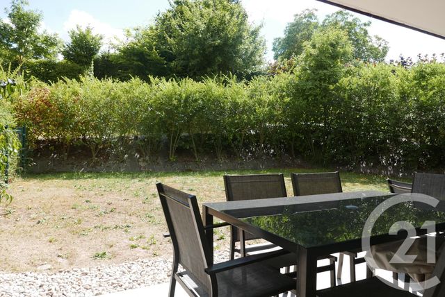 Appartement T3 à louer - 3 pièces - 64.9 m2 - CRUSEILLES - 74 - RHONE-ALPES - Century 21 Croisée Des Chemins