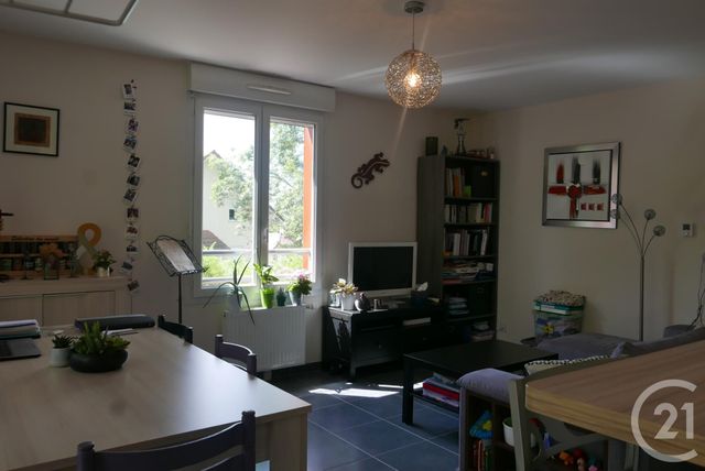 Appartement T3 à louer - 3 pièces - 64.9 m2 - CRUSEILLES - 74 - RHONE-ALPES - Century 21 Croisée Des Chemins