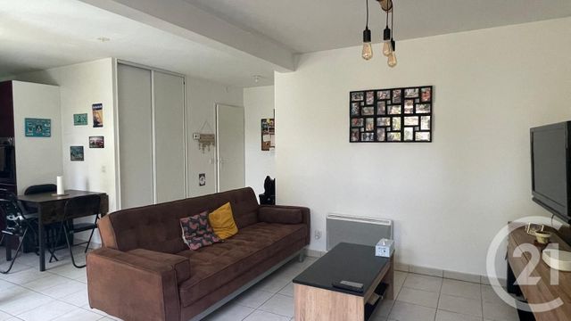Appartement T3 à louer - 3 pièces - 60.52 m2 - COPPONEX - 74 - RHONE-ALPES - Century 21 Croisée Des Chemins